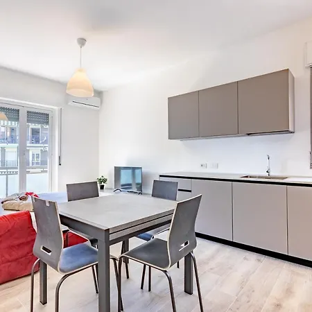 Alessia's Flat- M3 Corvetto * Milan