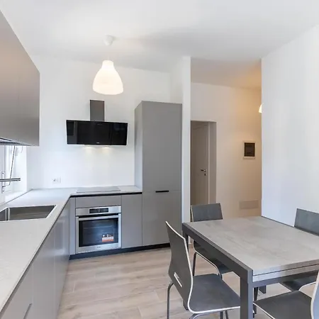 Alessia's Flat- M3 Corvetto * Milan