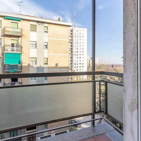 Alessia's Flat- M3 Corvetto Apartment Milan