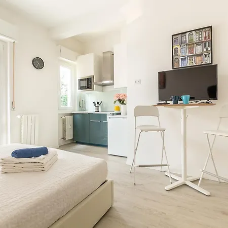 شقة Alessia's Flat- M3 Corvetto ميلان