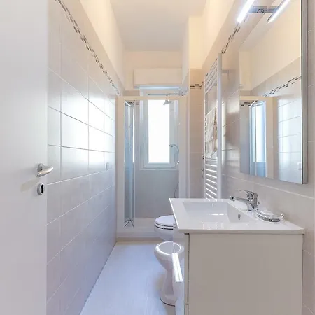 Alessia's Flat- M3 Corvetto * ميلان